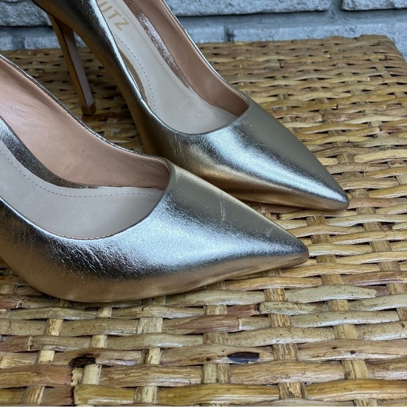 Shcutz Gold Pumps - Picture 2 of 8